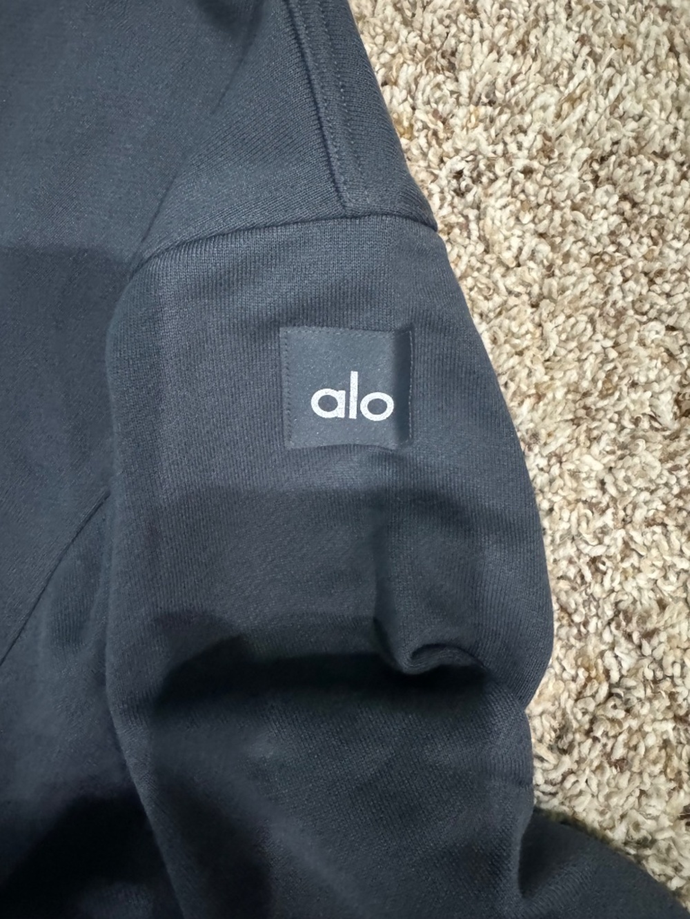 ALO Yoga Hazy Mock Neck Pullover in Anthracite size Medium - Picture 7 of 8